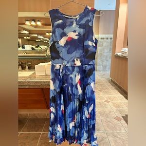 MAGGY LONDON blue pleated midi dress sleeveless size 8